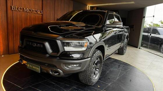RAM 1500 5.7 V8 GASOLINA REBEL CD 4X4 AUTOMÁTICO